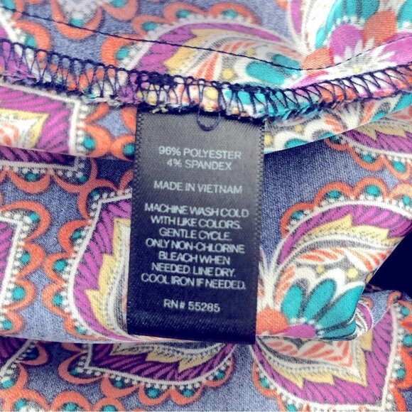 Express Womens Floral Mandala Zip Front V-Neck Blouse Size Small Boho Purple Top - Picture 10 of 10